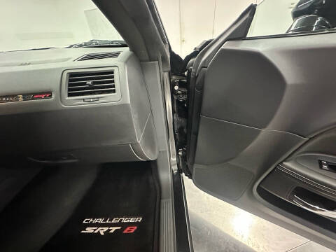 2011 Dodge Challenger SRT8 392