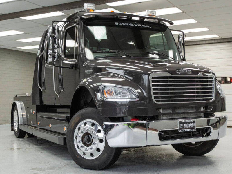 2018 Freightliner M2 106