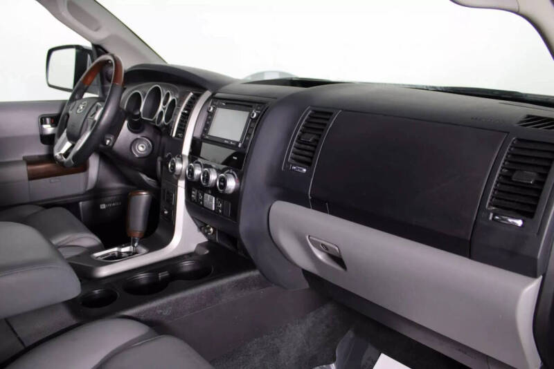 2016 Toyota Sequoia Platinum