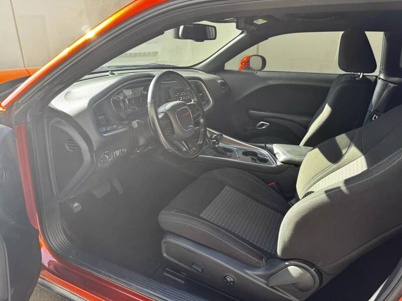 2021 Dodge Challenger SXT