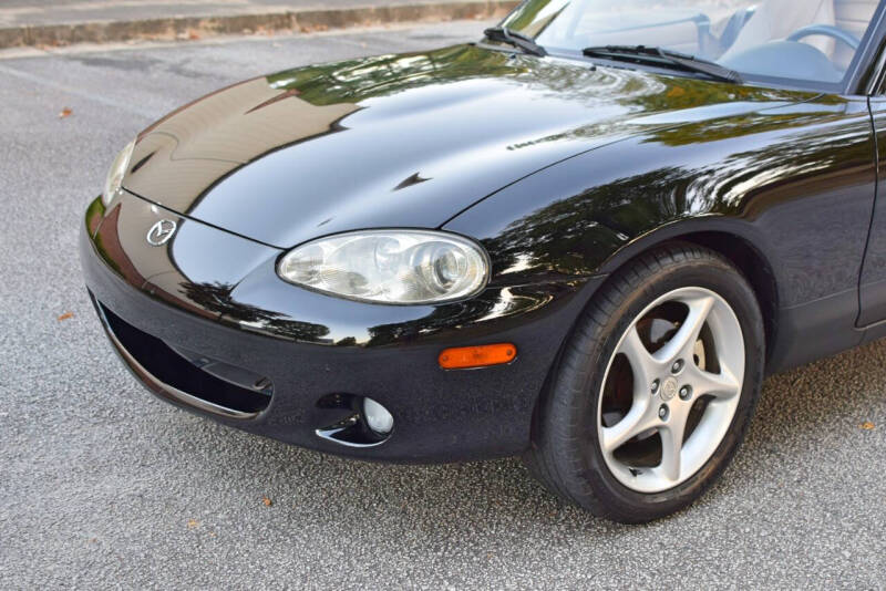 2002 Mazda Miata LS photo 25