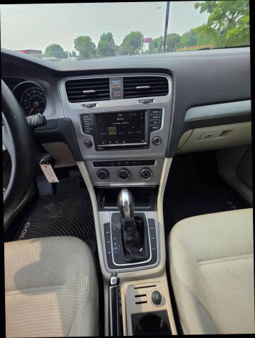 2016 Volkswagen Golf