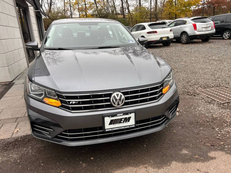 2017 Volkswagen Passat 1.8T R-Line