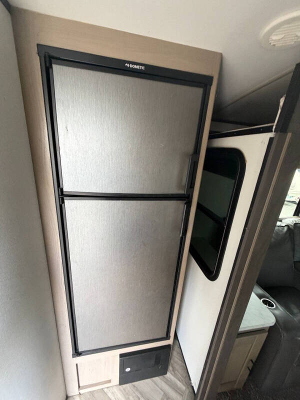 2019 Cruiser RV Shadow Cruiser