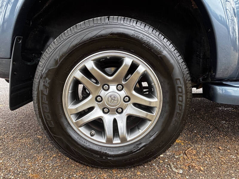 2007 Toyota Sequoia SR5