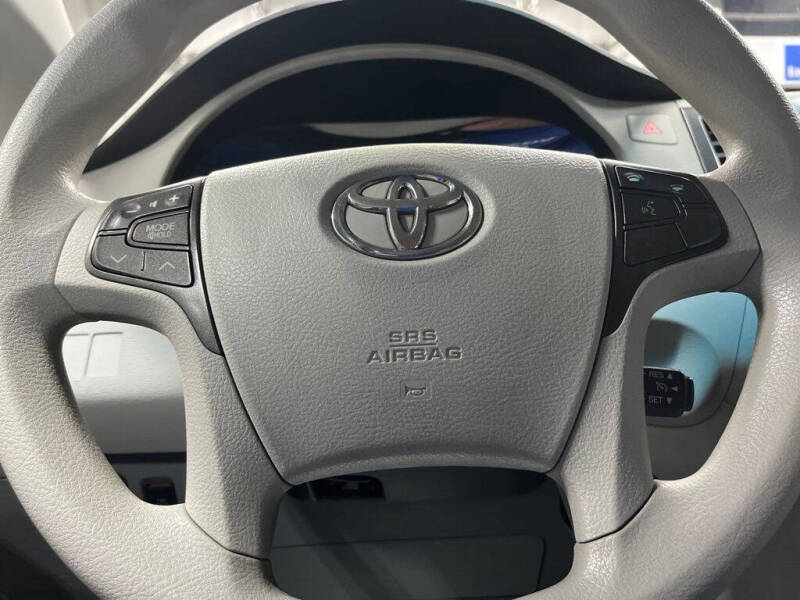 2012 Toyota Sienna