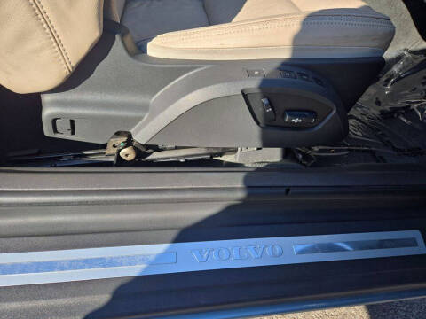 2011 Volvo C70 T5