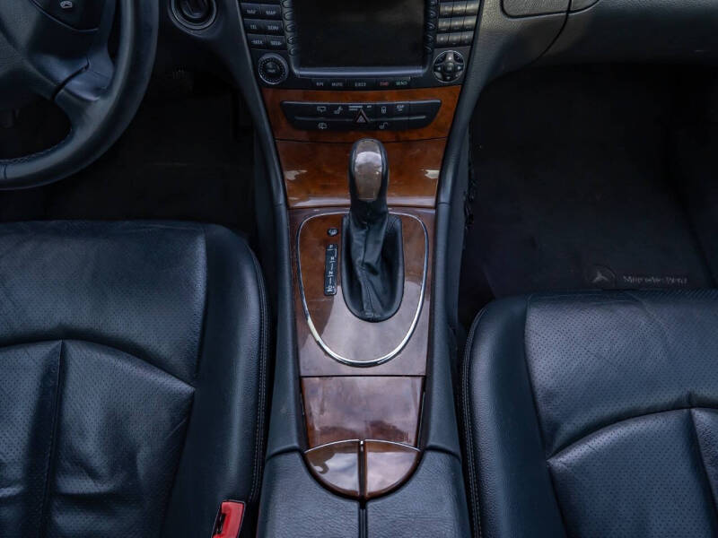 2004 Mercedes-Benz E-Class E 320