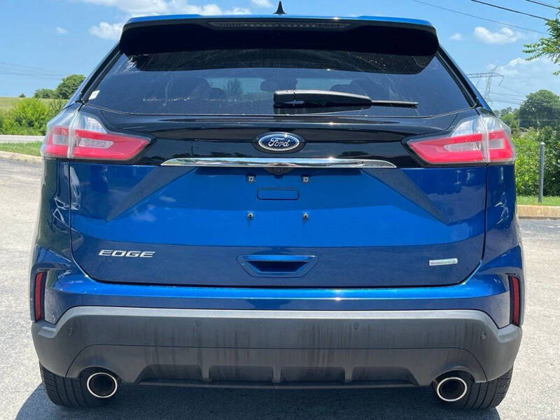 2020 Ford Edge SE