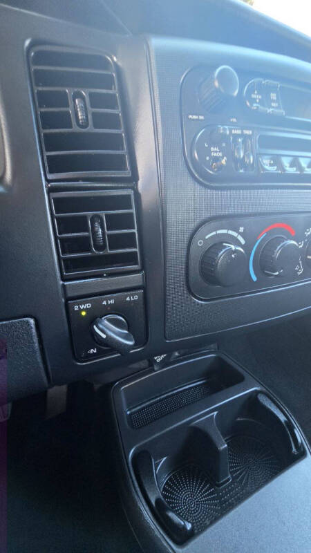 2004 Dodge Dakota SLT Plus