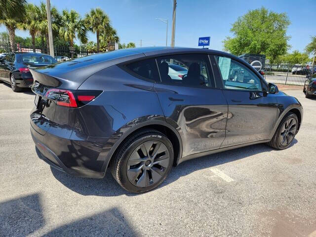 2024 Tesla Model Y 18