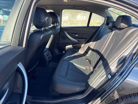 2018 BMW 3 Series 320i