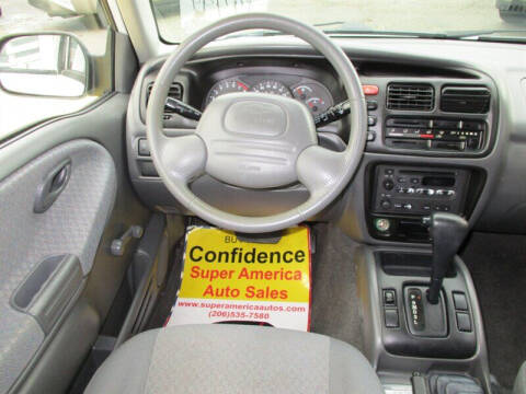 2000 Chevrolet Tracker