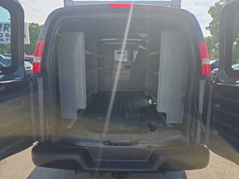 2017 GMC Savana 2500