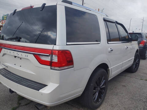 2017 Lincoln Navigator Select