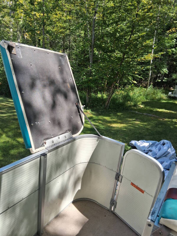 1998 Suncruiser Pontoon  20ft