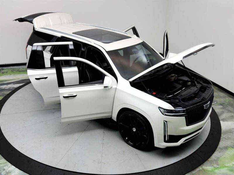 2022 Cadillac Escalade Premium Luxury