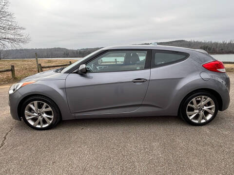 2017 Hyundai Veloster for sale at Monroe Auto's, LLC in Parsons TN