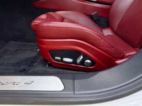 2018 Porsche Panamera