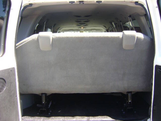 2009 Ford E-Series E-350 SD XL