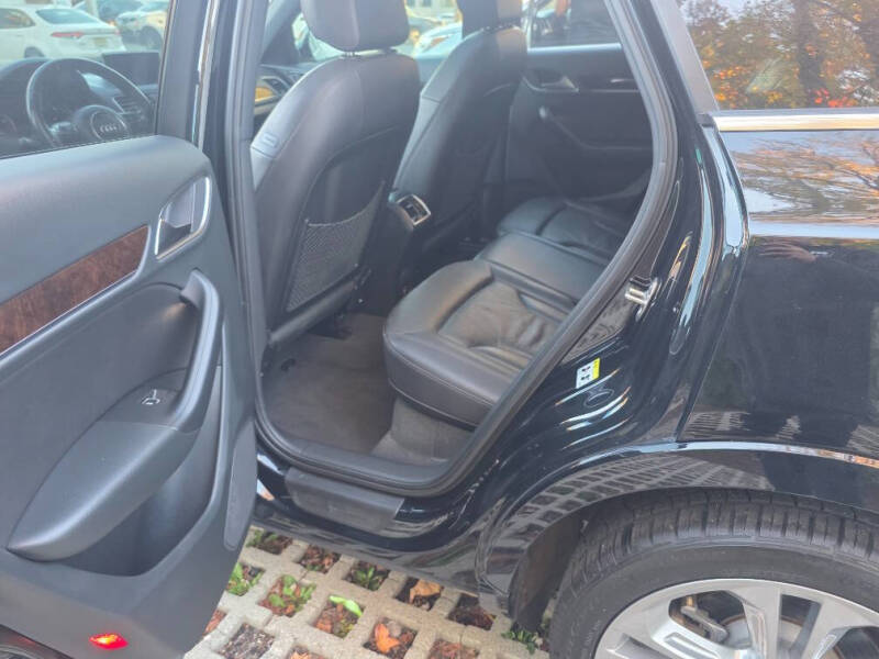 2017 Audi Q3 2.0T quattro Premium Plus