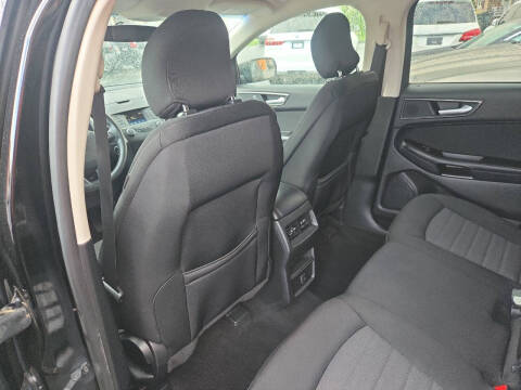 2018 Ford Edge SE