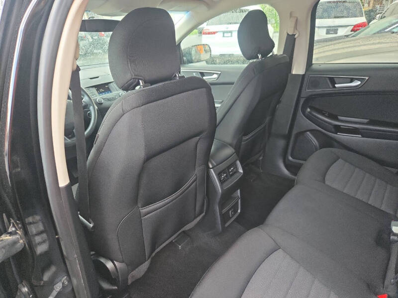 2018 Ford Edge SE