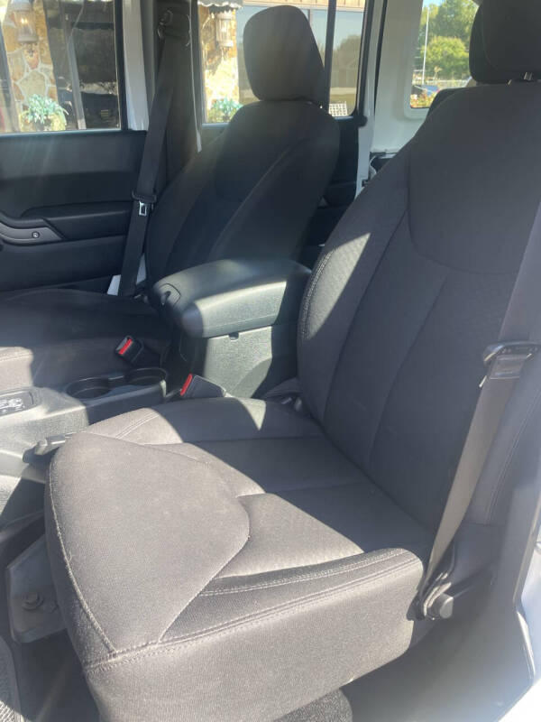 2017 Jeep Wrangler Unlimited Sport RHD