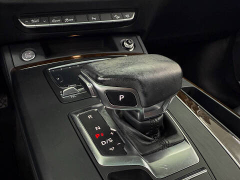 2018 Audi Q5 2.0T quattro Premium Plus