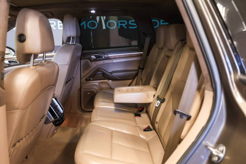 2011 Porsche Cayenne Turbo