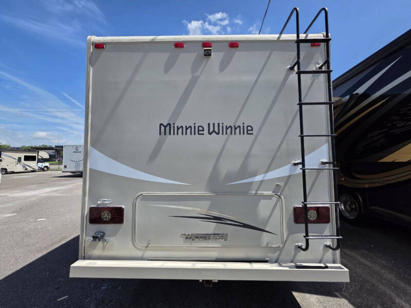 2017 Winnebago Minnie Winnie
