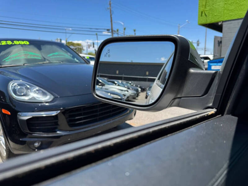 2019 Ford Explorer Platinum
