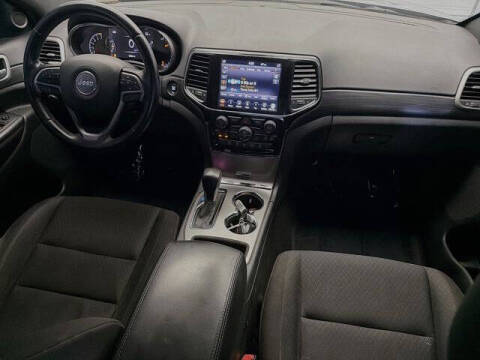 2020 Jeep Grand Cherokee Laredo E