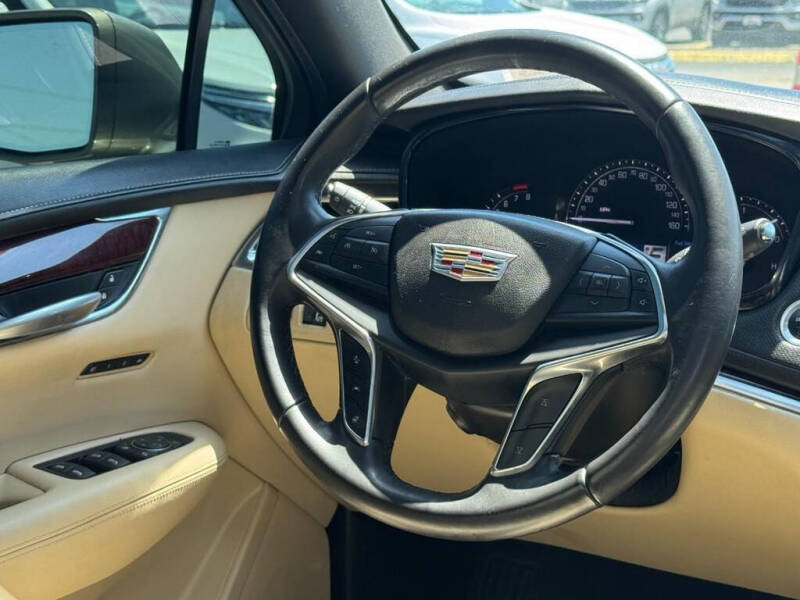 2018 Cadillac XT5 Luxury