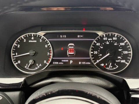 2025 Nissan Pathfinder SL
