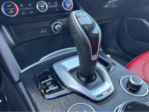 2023 Alfa Romeo Stelvio Sprint