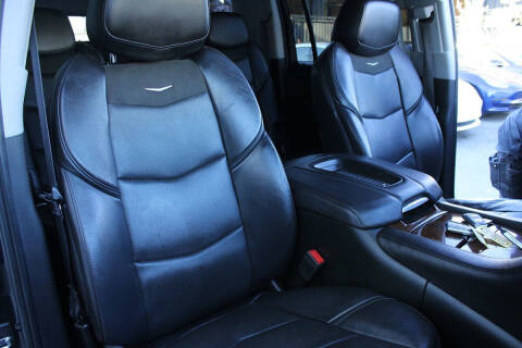 2018 Cadillac Escalade ESV Premium Luxury