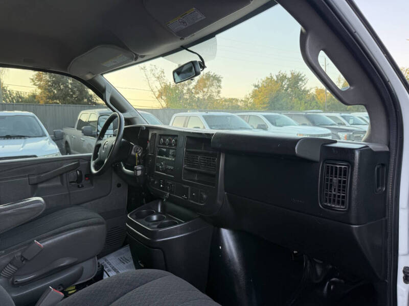 2018 GMC Savana 2500