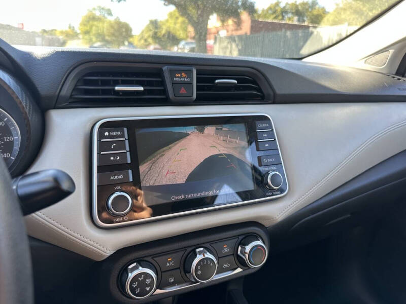 2020 Nissan Versa SV