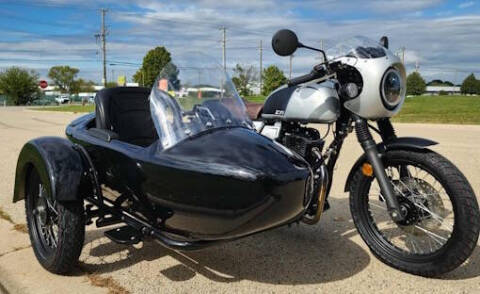 2025 BOOM ROADCAT Motorcycle w SideCar
