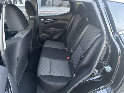 2018 Nissan Rogue Sport SV