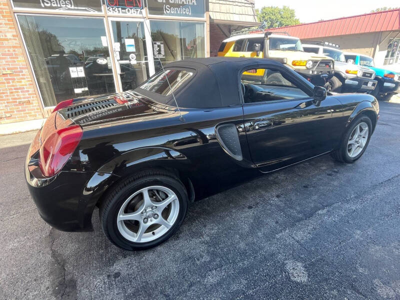 2000 Toyota MR2 Spyder Base photo 2