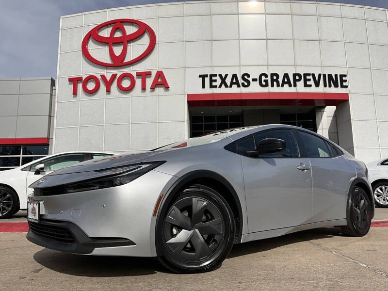 2025 Toyota Prius LE