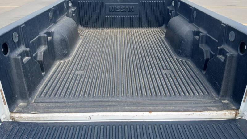 2000 Nissan Frontier XE