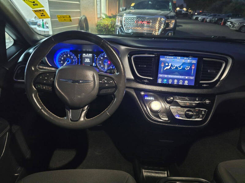 2020 Chrysler Pacifica Touring