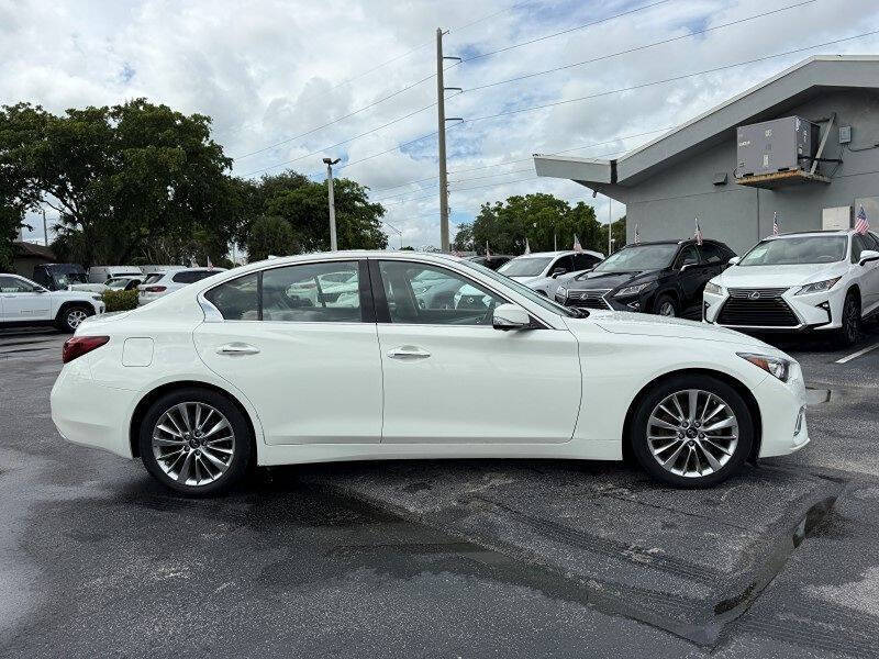 2021 Infiniti Q50 Luxe