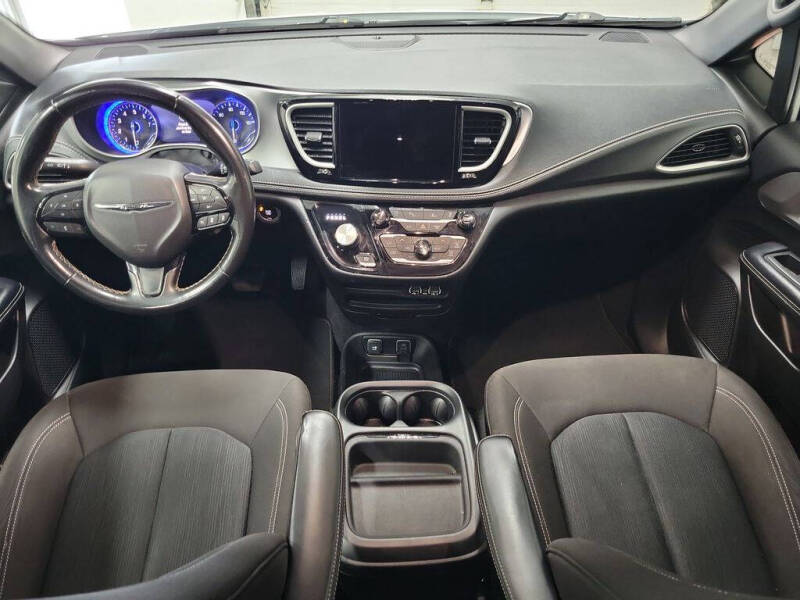 2021 Chrysler Pacifica Touring