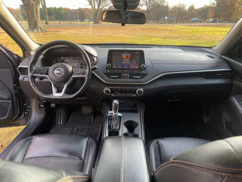 2021 Nissan Altima 2.5 SR