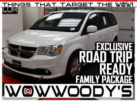 2017 Dodge Grand Caravan for sale at WOODY'S AUTOMOTIVE GROUP in Chillicothe MO