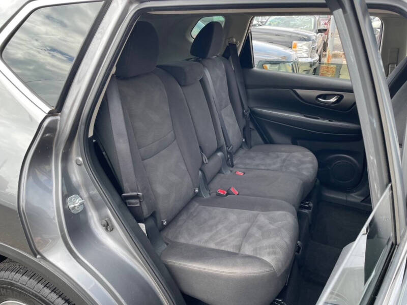 2016 Nissan Rogue SV